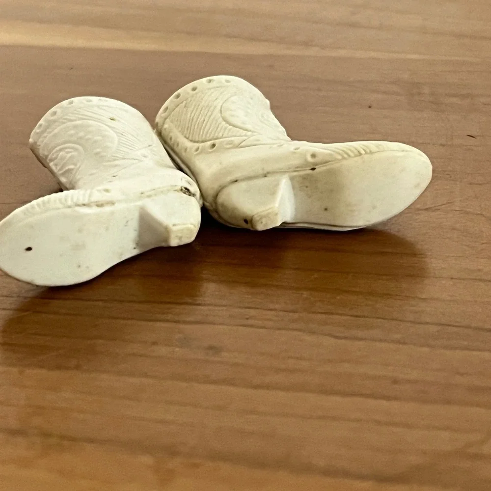 Vintage Barbie‎ White Cowboy Boots 1970s Embossed Western Doll Accessories Pair